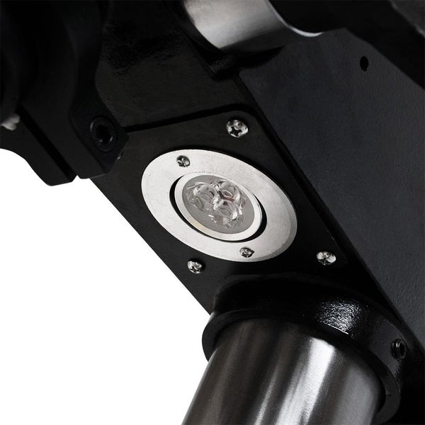 Detailansicht einer Bohrmaschine mit integrierter Beleuchtung