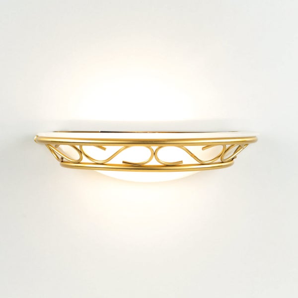 Goldene Wandleuchte mit dekorativem Design für Innenräume