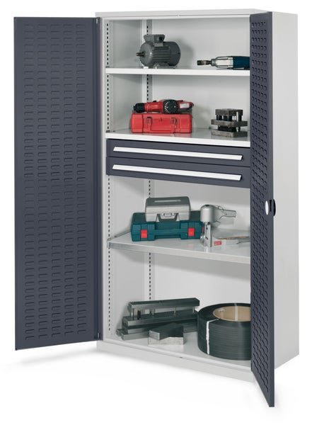 Werkstattschrank mit Werkzeugen und Zubehör