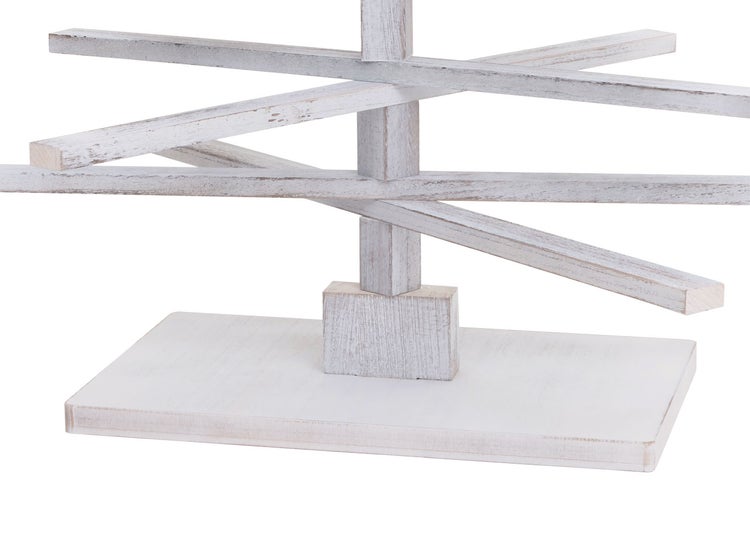 Dekorativer Holzbaum auf rechteckigem Sockel