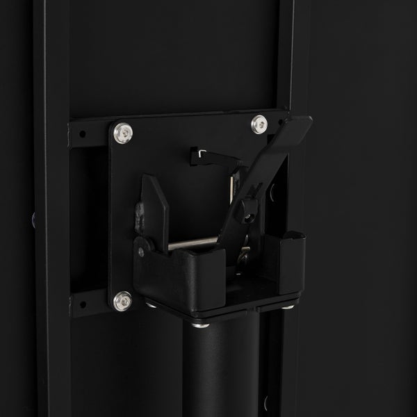 Detailansicht einer schwarzen Montagehalterung aus Metall mit Hebelmechanismus und Innensechskantschrauben.