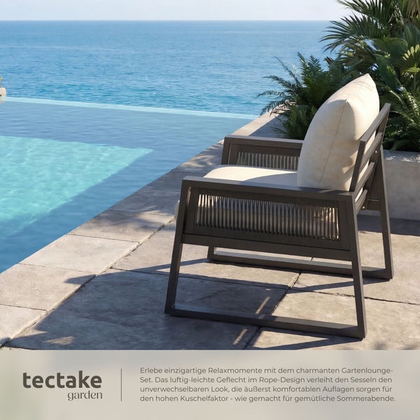 Moderner Garten-Loungesessel mit Seilgeflecht und Polstern auf einer Terrasse am Pool und Meer. tectake garden Logo.