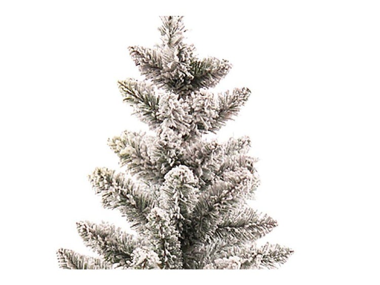 Künstlicher Weihnachtsbaum mit künstlicher Schneeoptik an den Tannenzweigen.