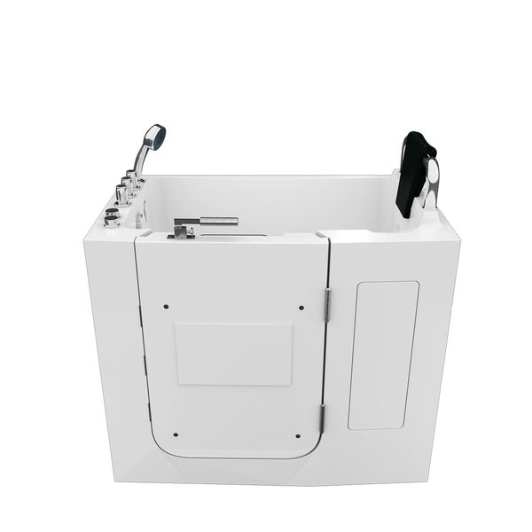 Weiße Sitzbadewanne mit seitlicher Einstiegstür, Handbrause, Armaturen und schwarzer Nackenstütze.