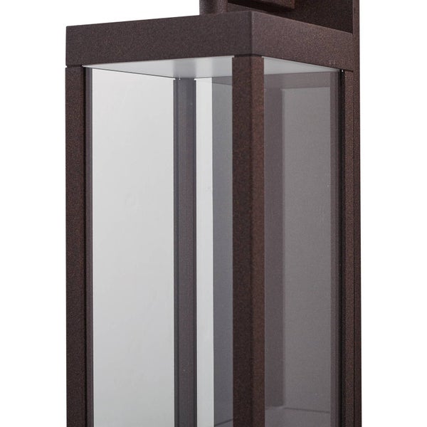 Detailansicht einer modernen, rechteckigen Außenwandleuchte mit braunem Metallrahmen und Glaseinsätzen.