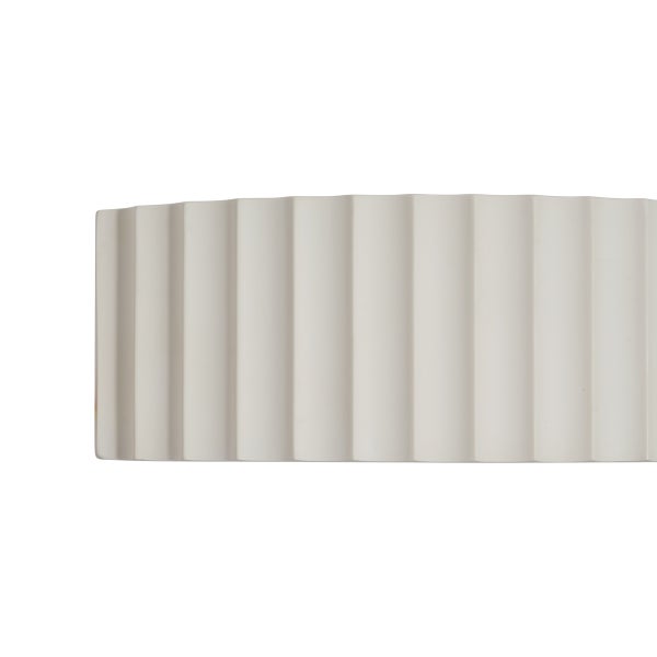 Dekorative Wandleuchte mit geripptem Design