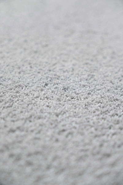Teppichfliesen 50 x 50 cm weich Flauschige Teppichfliesen hellgrau für Schlafzimmer und Wohnzimmer Velours Qualität