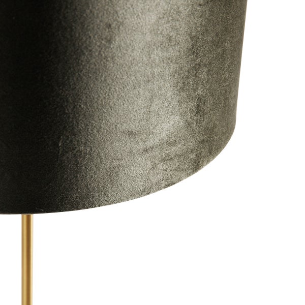 Nahaufnahme einer Stehlampe mit Lampenschirm aus Stoff