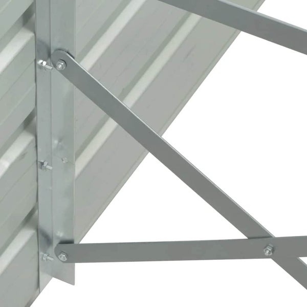 Detailansicht der Metallstreben und Profilwände eines Gerätehauses mit Verschraubungen.