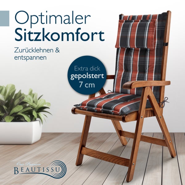 Karierte Hochlehner Auflage mit 7 Zentimeter Polsterung auf einem Gartenstuhl aus Holz. Beautissu Logo.