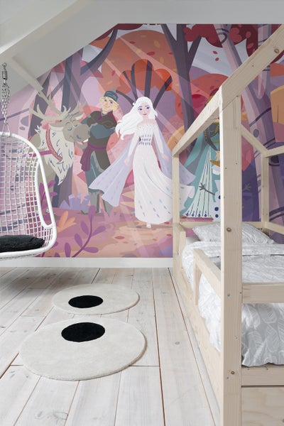 Kinderzimmer mit Disney Die Eiskönigin Tapete, Hausbett und Hängesessel