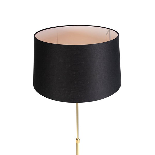 Stehlampe mit schwarzem Lampenschirm