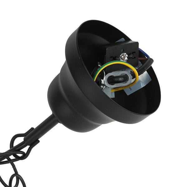 Innenansicht einer schwarzen Pendelleuchte mit Verkabelung und Kette.