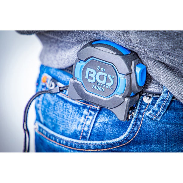 BGS technic Rollbandmaß mit einer Länge von 3 Meter am Gürtel befestigt