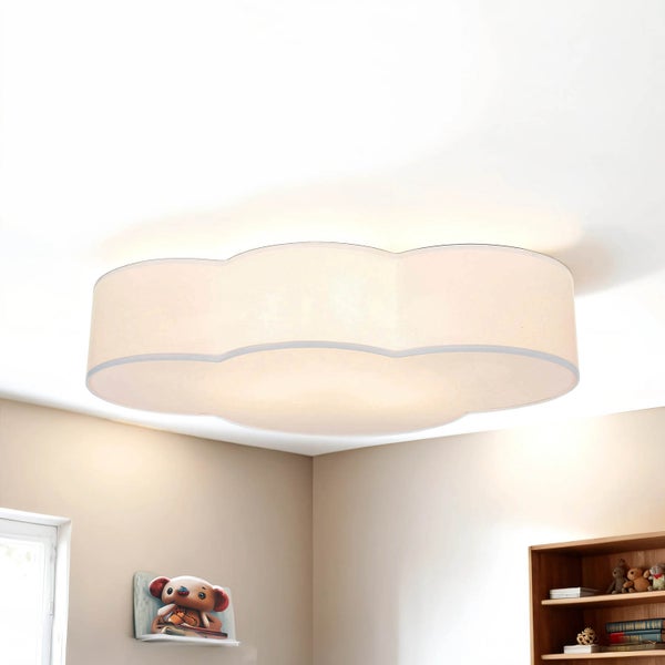 Wolkenförmige Deckenleuchte im Kinderzimmer