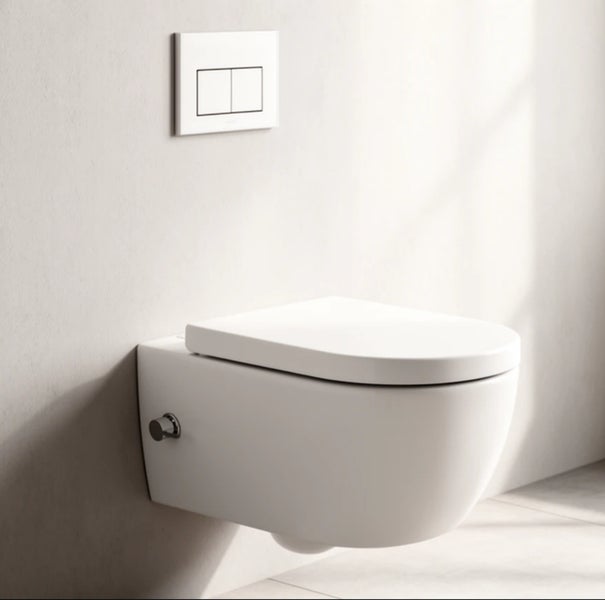 Wandhängendes WC mit Spülrand