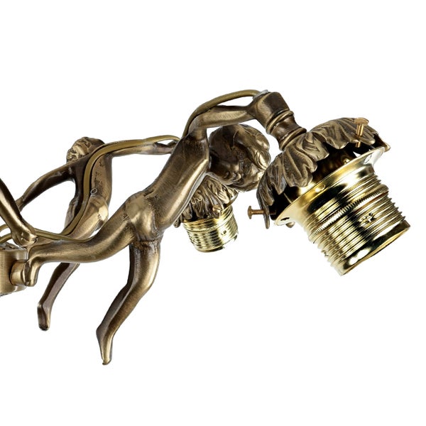 Leuchte mit Engelmotiven und Fassungen für Leuchtmittel