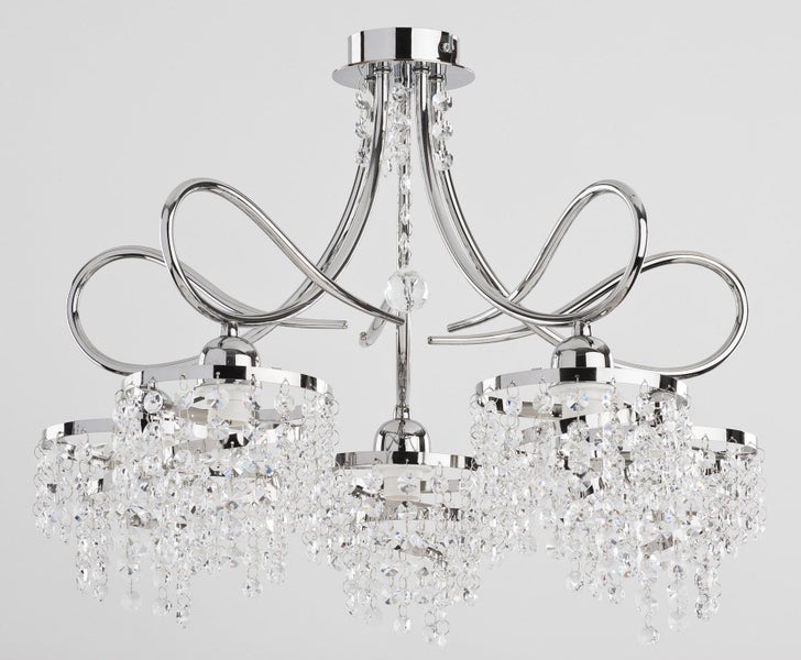 Kronleuchter mit fünf Lichtquellen aus Metall in glänzender Optik und Kristallbehang als elegante Deckenleuchte