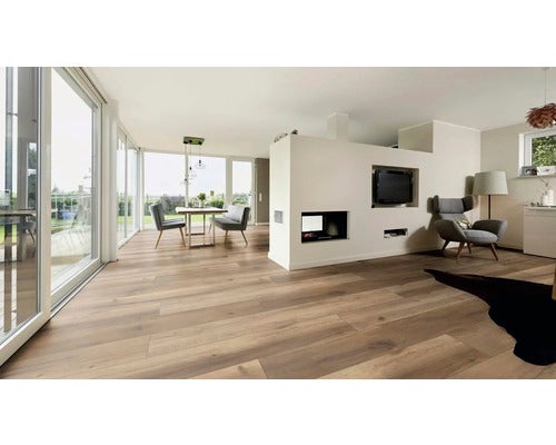 Nahaufnahme von Laminatboden mit Holzoptik