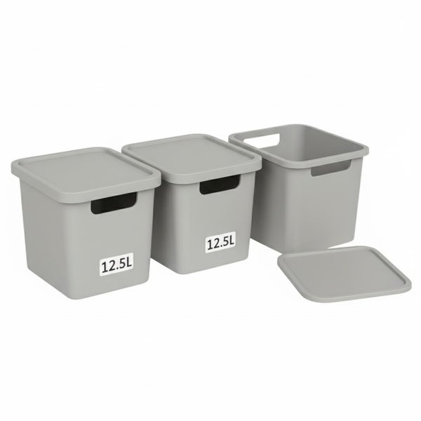 Drei graue Aufbewahrungsboxen aus Kunststoff, Volumen je 12,5 Liter