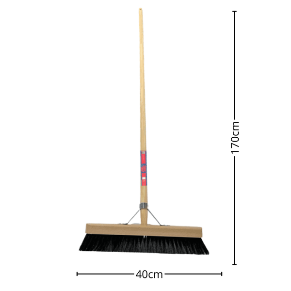 Kehrbesen mit Holzstiel, 170 cm lang und 40 cm breit