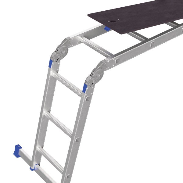Detailansicht einer Mehrzweckleiter mit Plattform