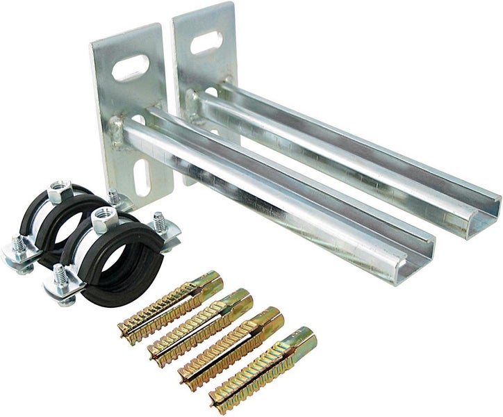 Befestigungsset für Heizkörper mit zwei Konsolen aus verzinktem Stahl, zwei Rohrschellen mit Gummieinlage und vier Metalldübeln.