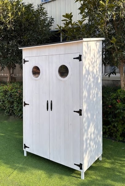 Moderner Gartenschrank TONI mit zwei großen Bullaugen, weiß, 118 x 70 x 190 cm