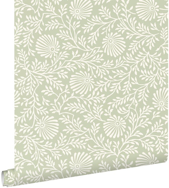 Vliestapete mit floralem Muster aus Blumen und Blättern auf einer Rolle.