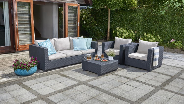 Allibert Salta Loungeset 4-teilig mit 3-Sitzer und Sessel inkl Kissen Sand - Rattanoptik Gartenmöbelset Wetterfest
