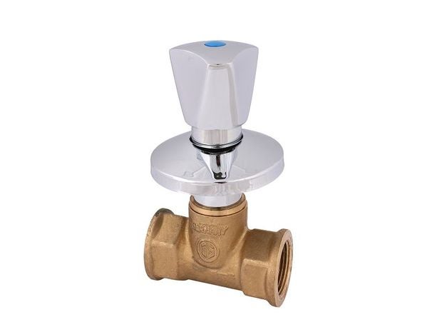 Unterputzventil mit verchromtem Griff und Wandrosette, Gehäuse aus Messing.