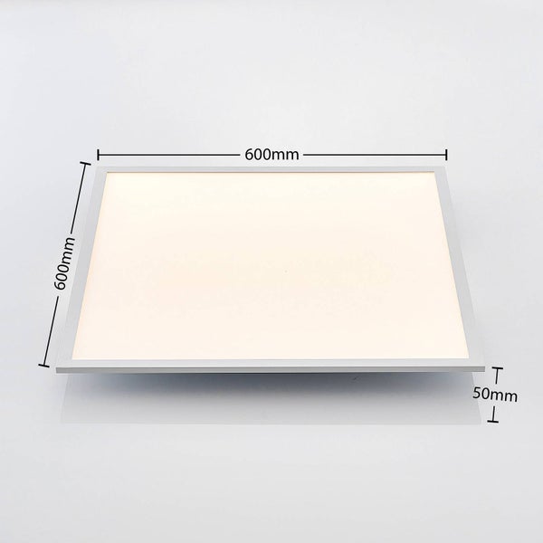 Quadratisches LED-Panel mit den Abmessungen 600 Millimeter mal 600 Millimeter und einer Tiefe von 50 Millimeter.