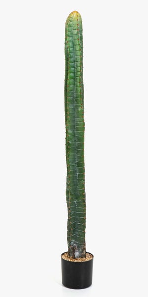 Lila künstliche Blume in Form einer gefüllten Tulpe aus Textilmaterial.