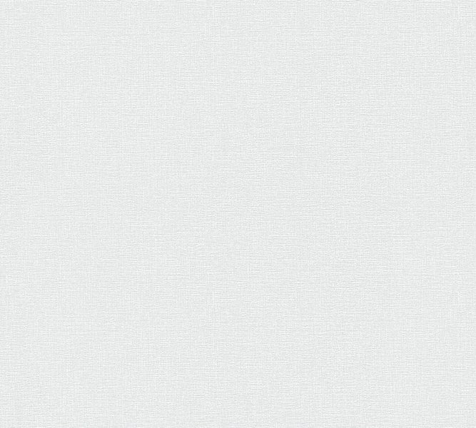 Draussenaufnahme eines Hundeauslaufs mit zwei Hunden und zwei schwenkbaren Türen, hervorgehoben durch einen Textaufkleber