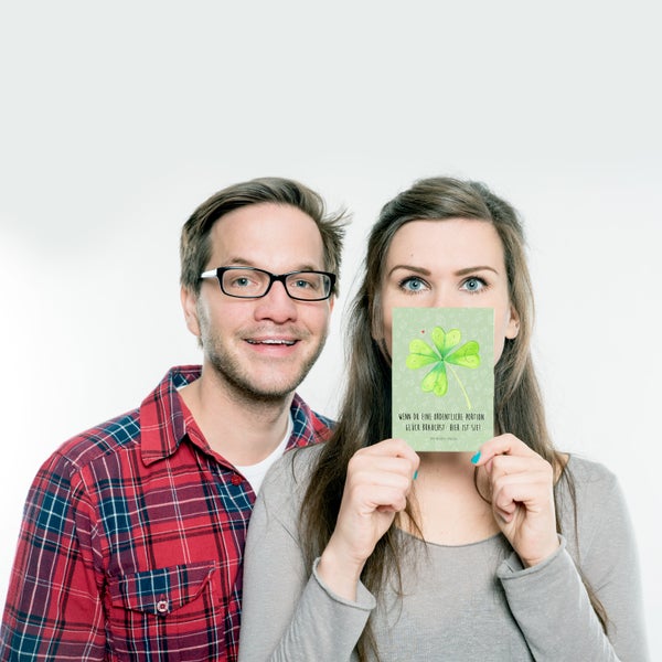 Mr. & Mrs. Panda Postkarte Blume Kleeblatt - Blattgrün