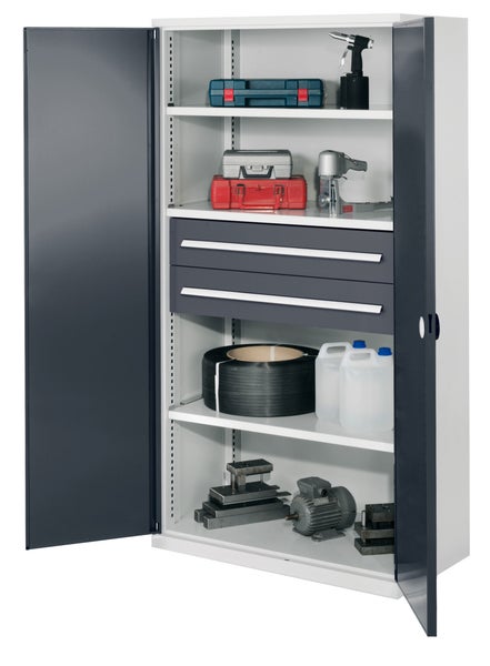 Werkzeugschrank mit Werkzeug und Zubehör