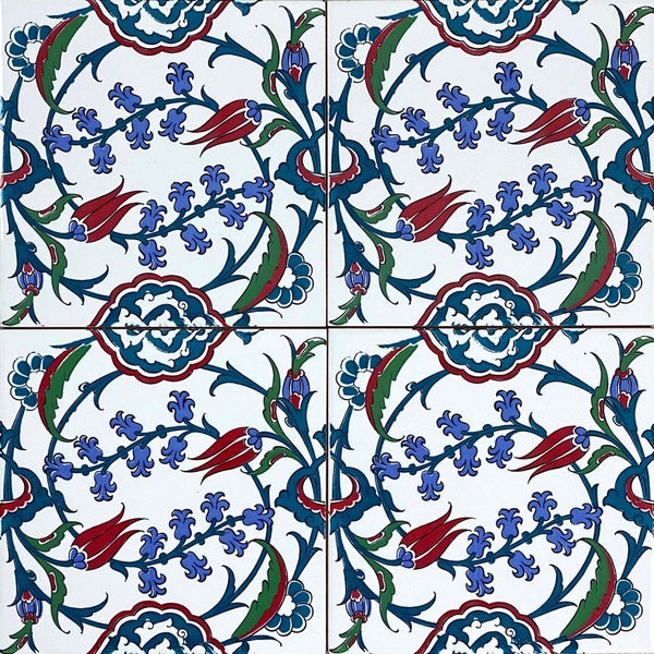 Dekorative Fliese mit floralem Muster für den Innenbereich