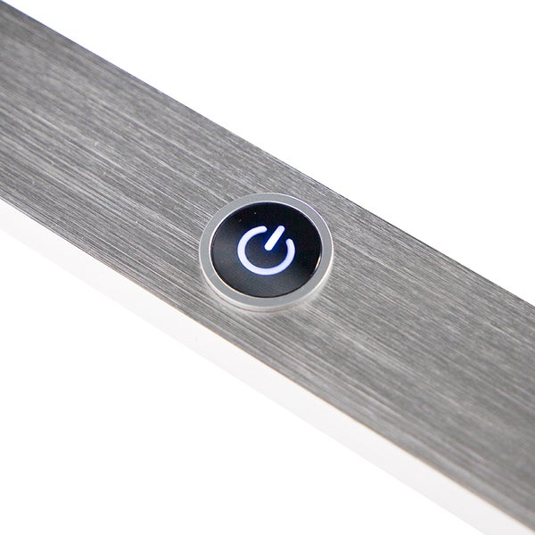 Nahaufnahme eines Ein- und Ausschalters auf einer Lampe