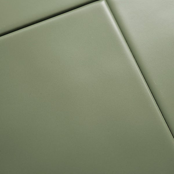 Wandfliesen mit glatter Oberfläche in matter Optik für den Innenbereich