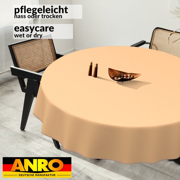 Runder, pflegeleichter Tischdecke auf einem Tisch mit Dekoration