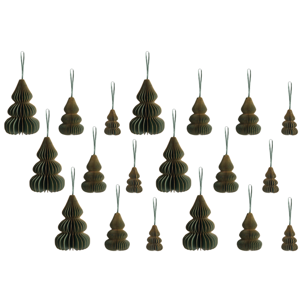 Set aus 18 dunkelgrünen Weihnachtsbaumanhängern aus Papier mit Goldkanten in drei verschiedenen Größen mit Aufhängeschlaufe.