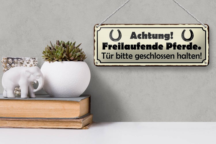 Blechschild Spruch 27x10cm Achtung freilaufende Pferde Tür Dekoration