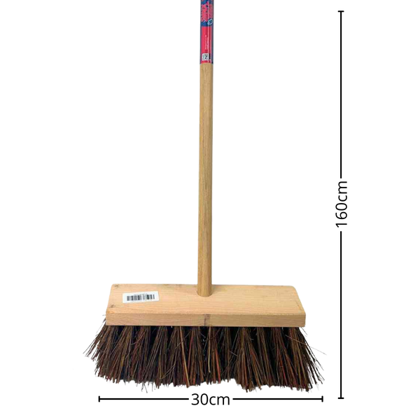 Kehrbesen mit Holzstiel, 160 cm hoch und 30 cm breit
