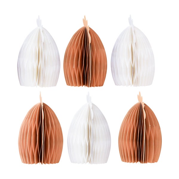 Dekorationsobjekte in Hühnerform aus Papierwaben