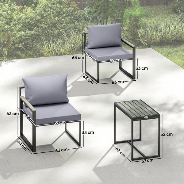 Modernes Bistro-Set für zwei Personen mit grauen Polstern und Beistelltisch auf einer hellen, organisierten Terrasse in einem Garten.