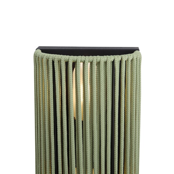 Moderne Wandleuchte mit dekorativer Seilummantelung und sichtbarem Leuchtmittel