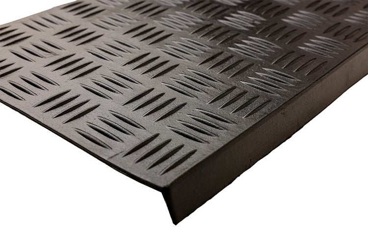 Schwarze Tränenblechplatte für Bodenbeläge.