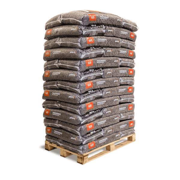 Eine Palette mit mehreren Säcken Pinienrinde zu je 60 Liter der Marke gartenlo.