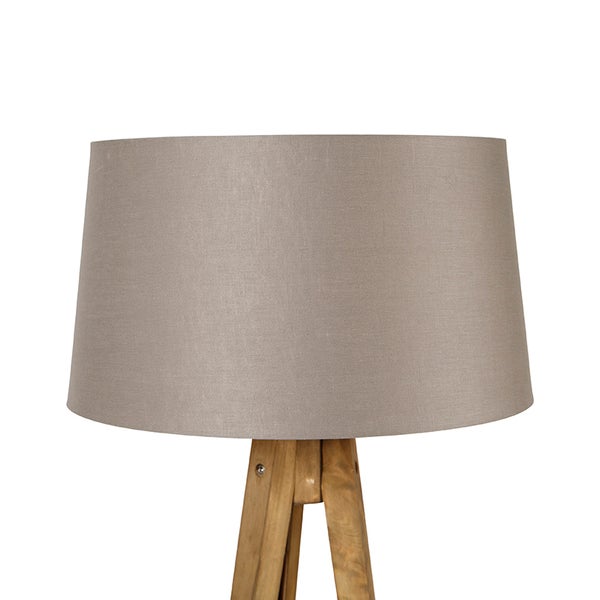 Stehlampe mit Lampenschirm und Holzfuß