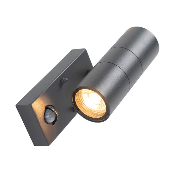 Moderne Wandaußenleuchte in Anthrazit mit Bewegungsmelder und zylindrischem Spot.